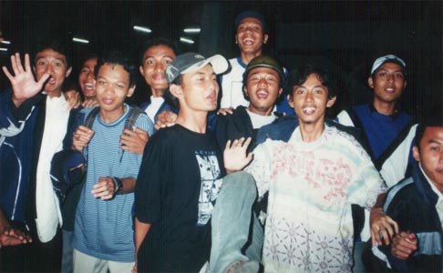 anak1.jpg (38947 bytes)