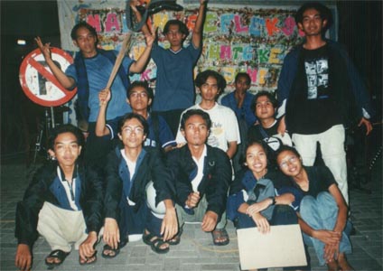 anak2.jpg (40607 bytes)